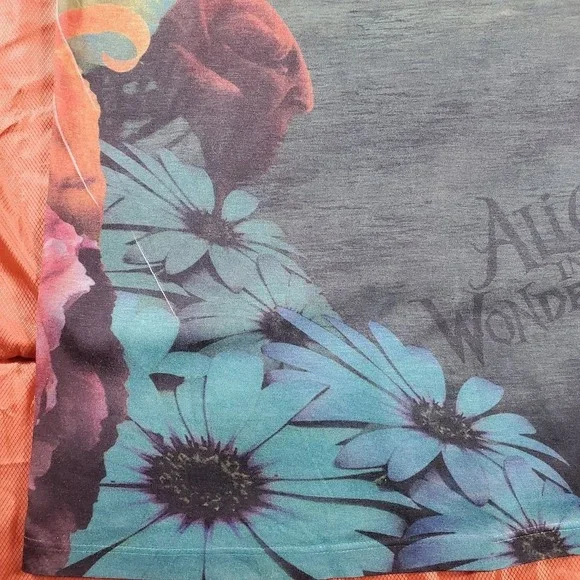 Disney Alice in Wonderland All Over Print T-Shirt XL Made in USA Vintage 2010 - Picture 9 of 14